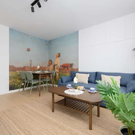 Unique Two Bedroom In By Renters