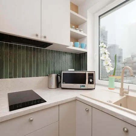 Apartamento Unique Two Bedroom In By Renters Varsóvia